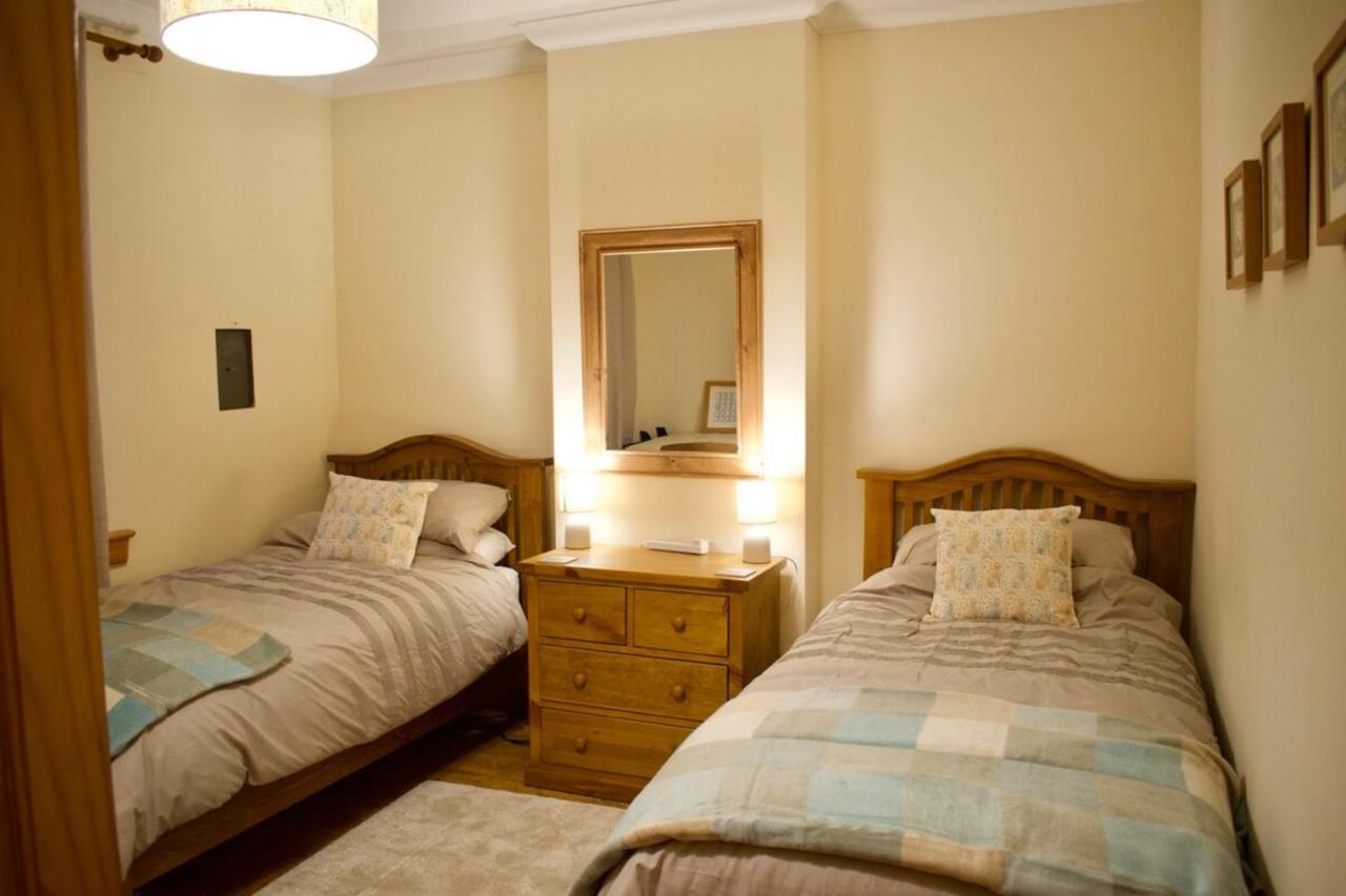 Newly Refurbed Home With Free Parking EDI Eksteriør billede