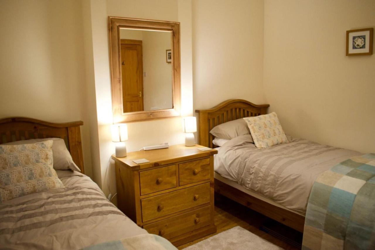 Newly Refurbed Home With Free Parking EDI Eksteriør billede